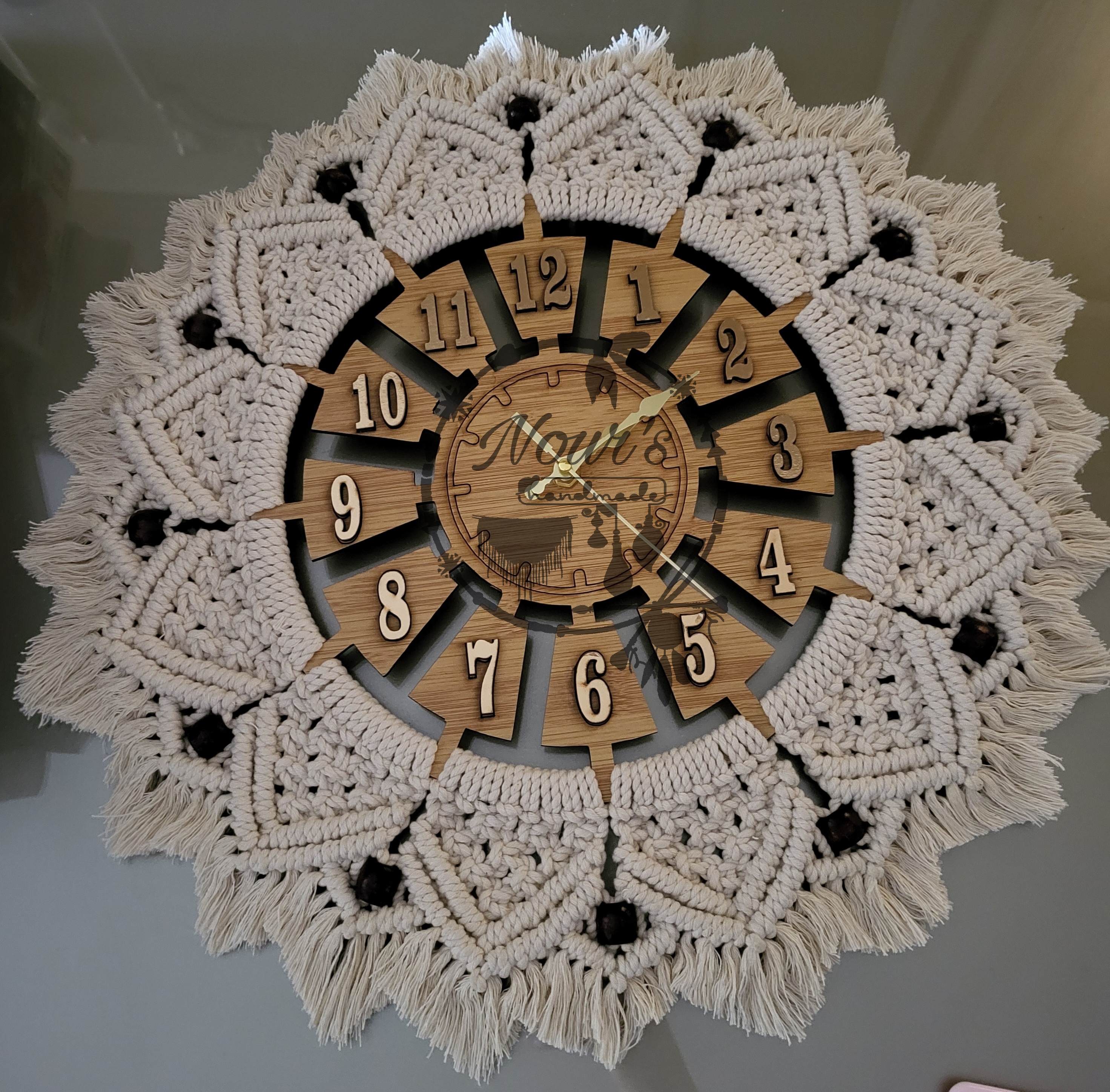 ساعة مكرميه موديل ٣ 